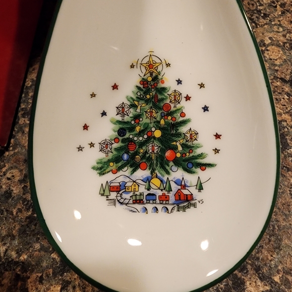 Vintage Salem Christmas Eve Spoon Rest - Picture 9 of 9